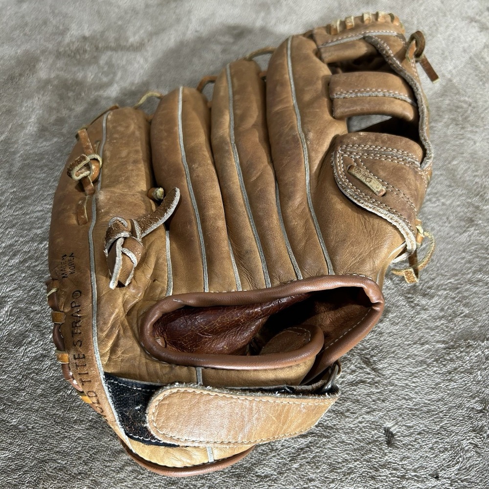 Vintage Wilson A9845 "Soft-Flex" Big Pocket Baseball Glove Hold Tite Strap 11.5